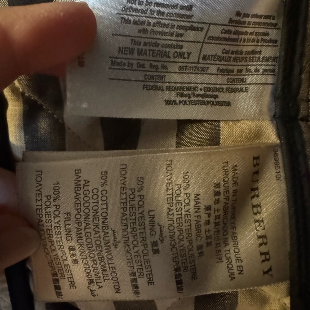 Burberry Checkered Beige and Black Jacket - Picture 3 of 9